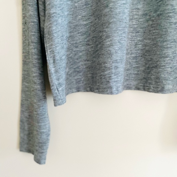 Code x Mode Long Sleeve Crop Top - Picture 3 of 4